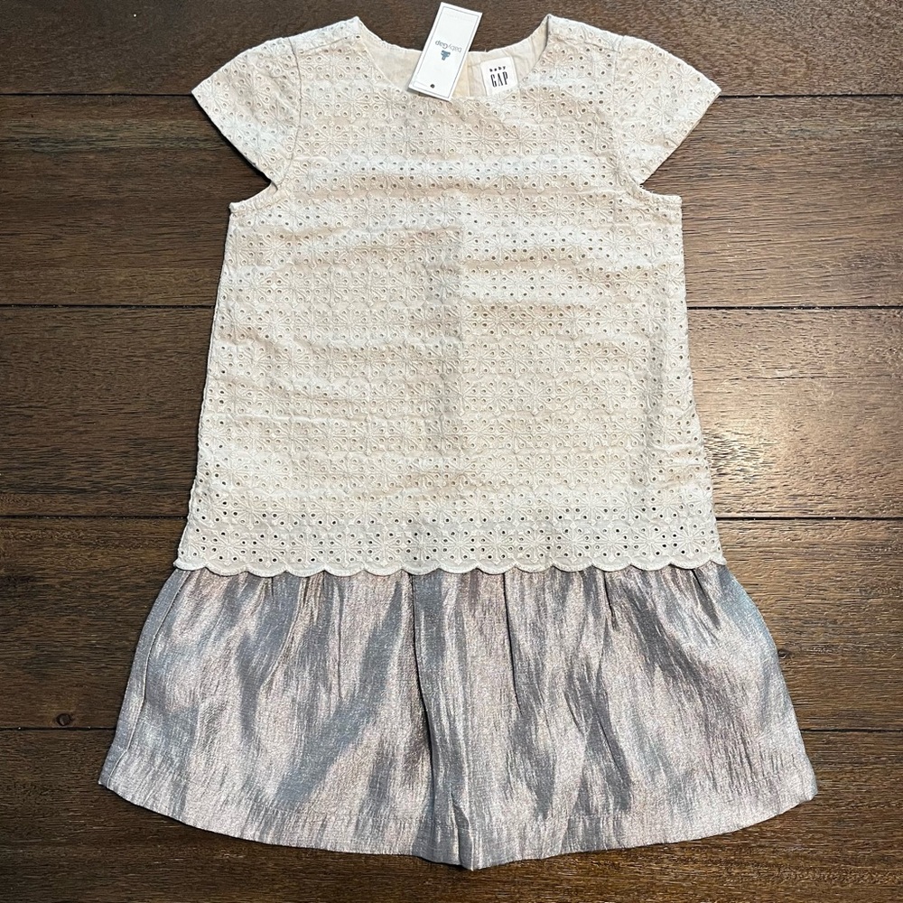 NWT Gorgeous BabyGap Eyelet Dress ✨